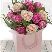12 Pink Roses